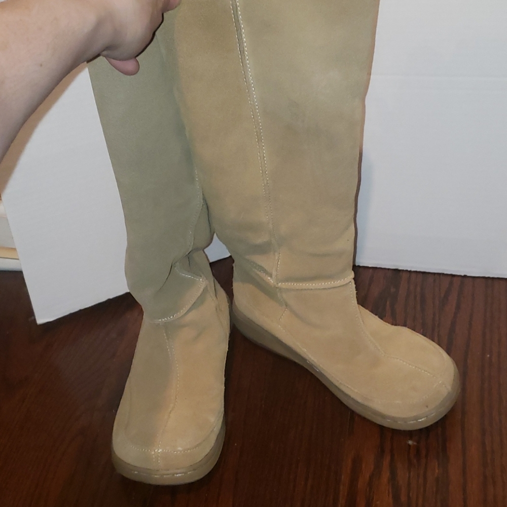 Rocket Dog Toggle Suede Boots Tan 6 Cy View 2